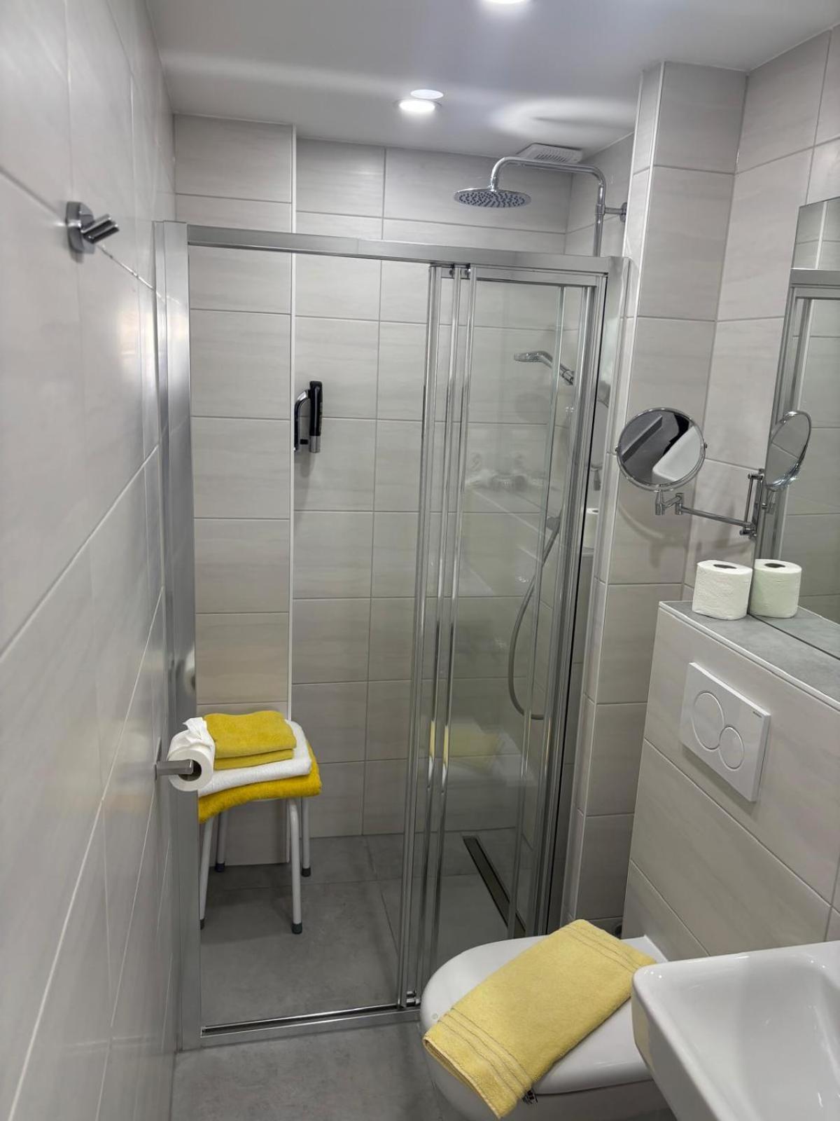 Gaestehaus Mietz บาดนอยเอินอาห์-อาร์ไวเลอร์ ภายนอก รูปภาพ