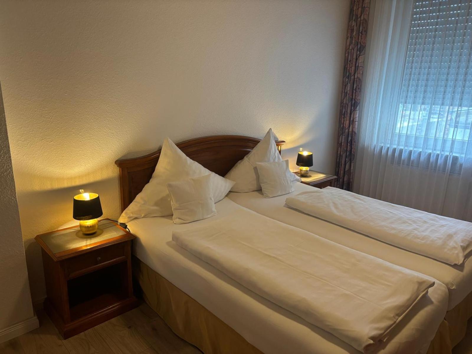 Gaestehaus Mietz บาดนอยเอินอาห์-อาร์ไวเลอร์ ภายนอก รูปภาพ